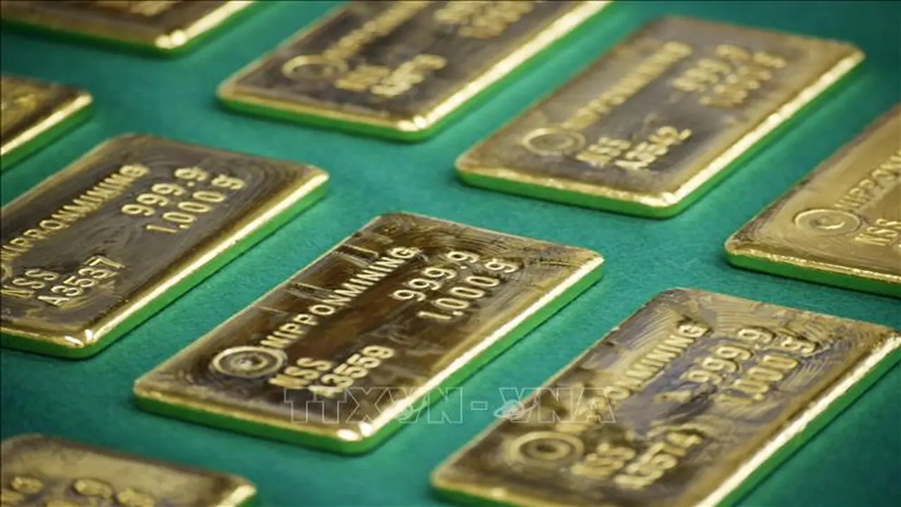 هبوط مفاجئ.. سعر الذهب يسجّل 5000 دولار بعد قرارات التعريفات الجمركية الأمريكية